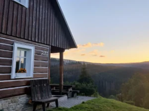 Rodinná dovolená na chalupě v Krkonoších vč. jídla