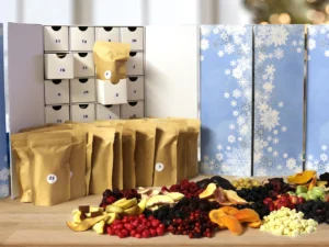 Adventní kalendář plný mrazem sušeného ovoce