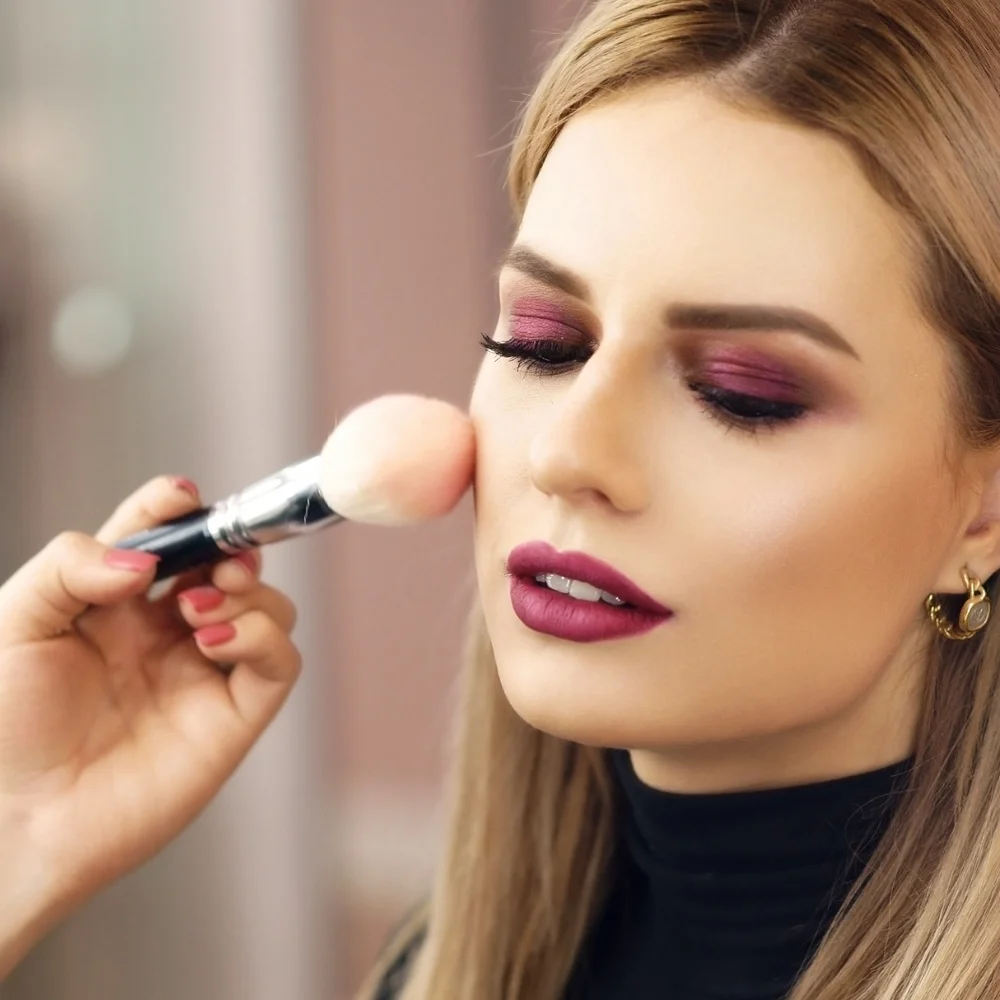 Kurzy líčení pro 1 i 2 vč. kosmetických balíčků - Obrázek 2