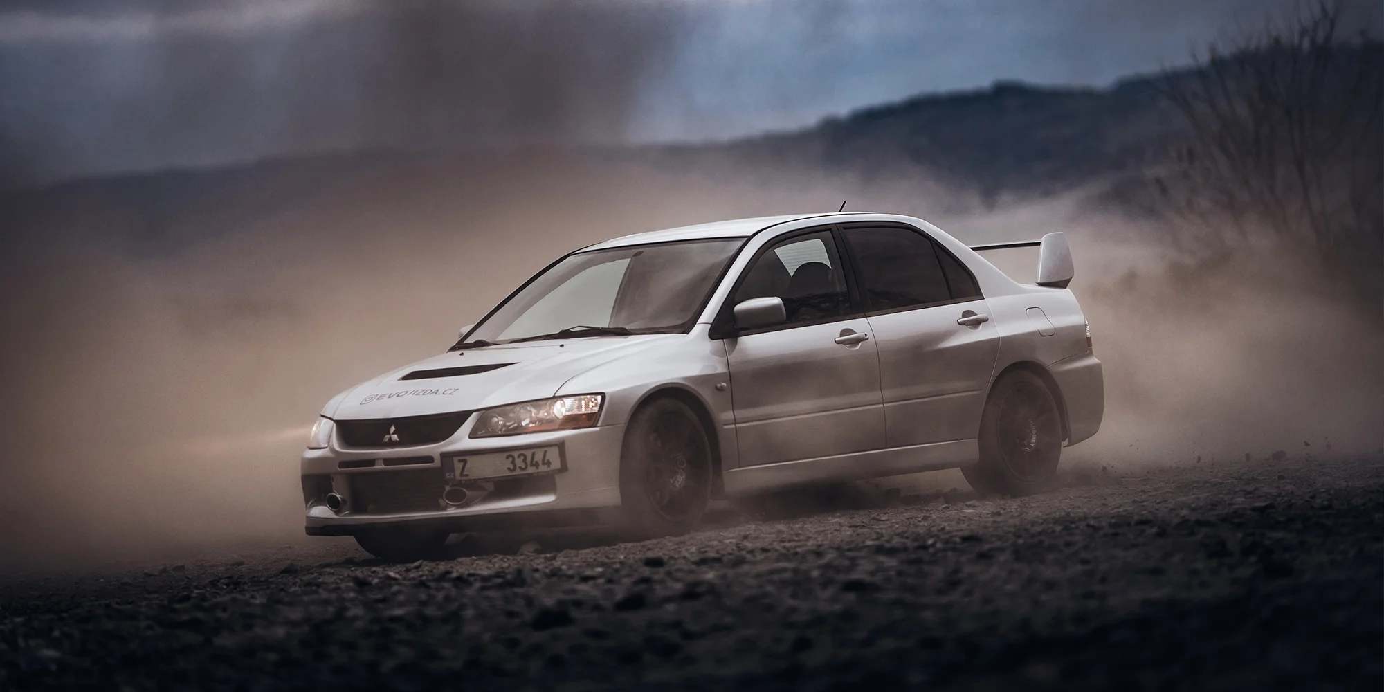 Ostrá jízda s rally jezdcem v Mitsubishi Lancer EVO IX - Obrázek 7