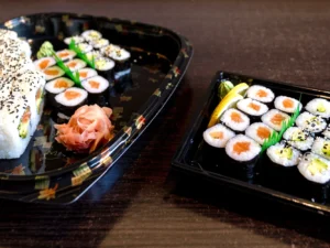 Sushi sety: 10–36 kousků nigiri a maki rolek
