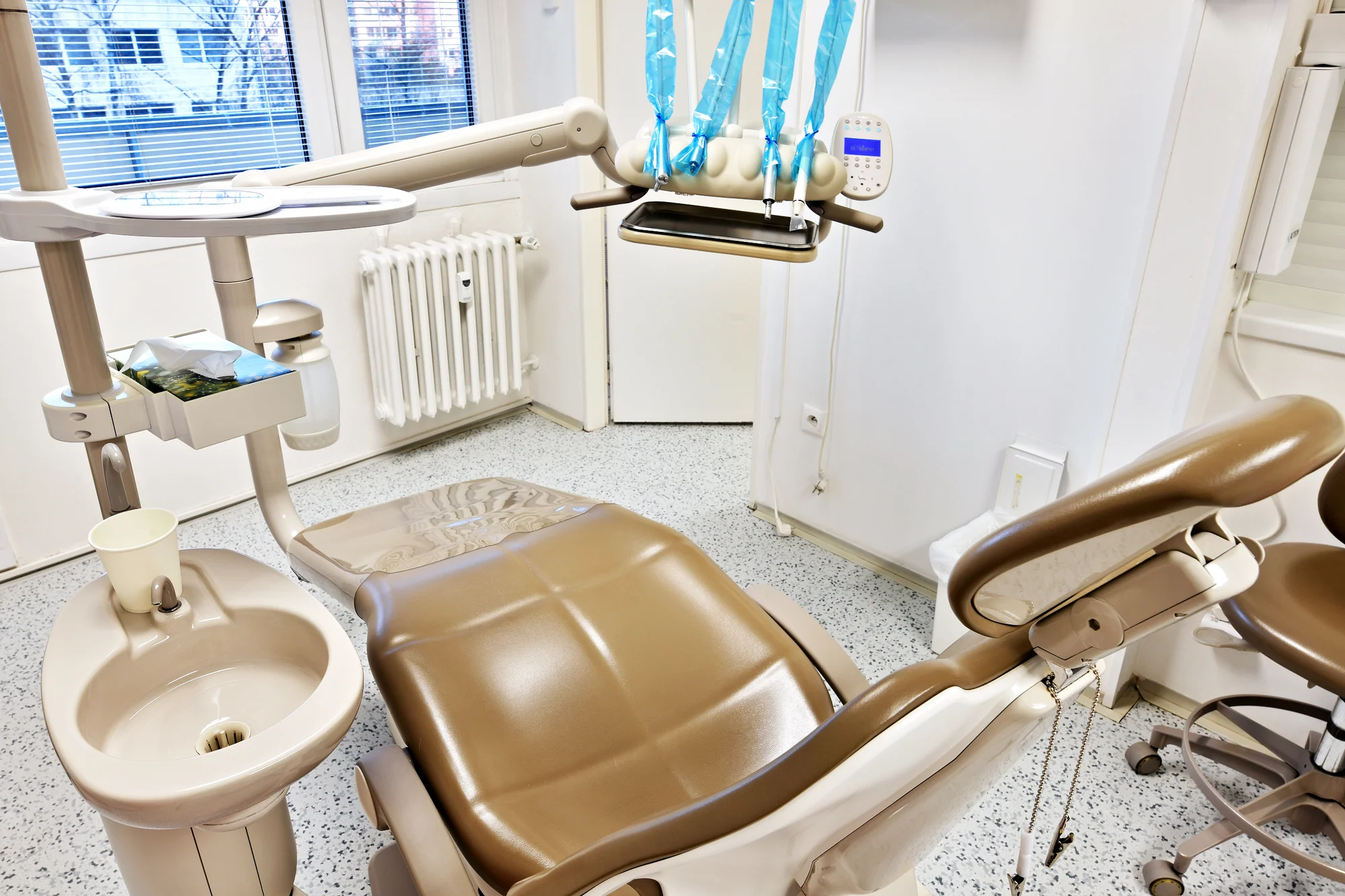 Zářivý úsměv: ordinační bělení zubů - Obrázek 8