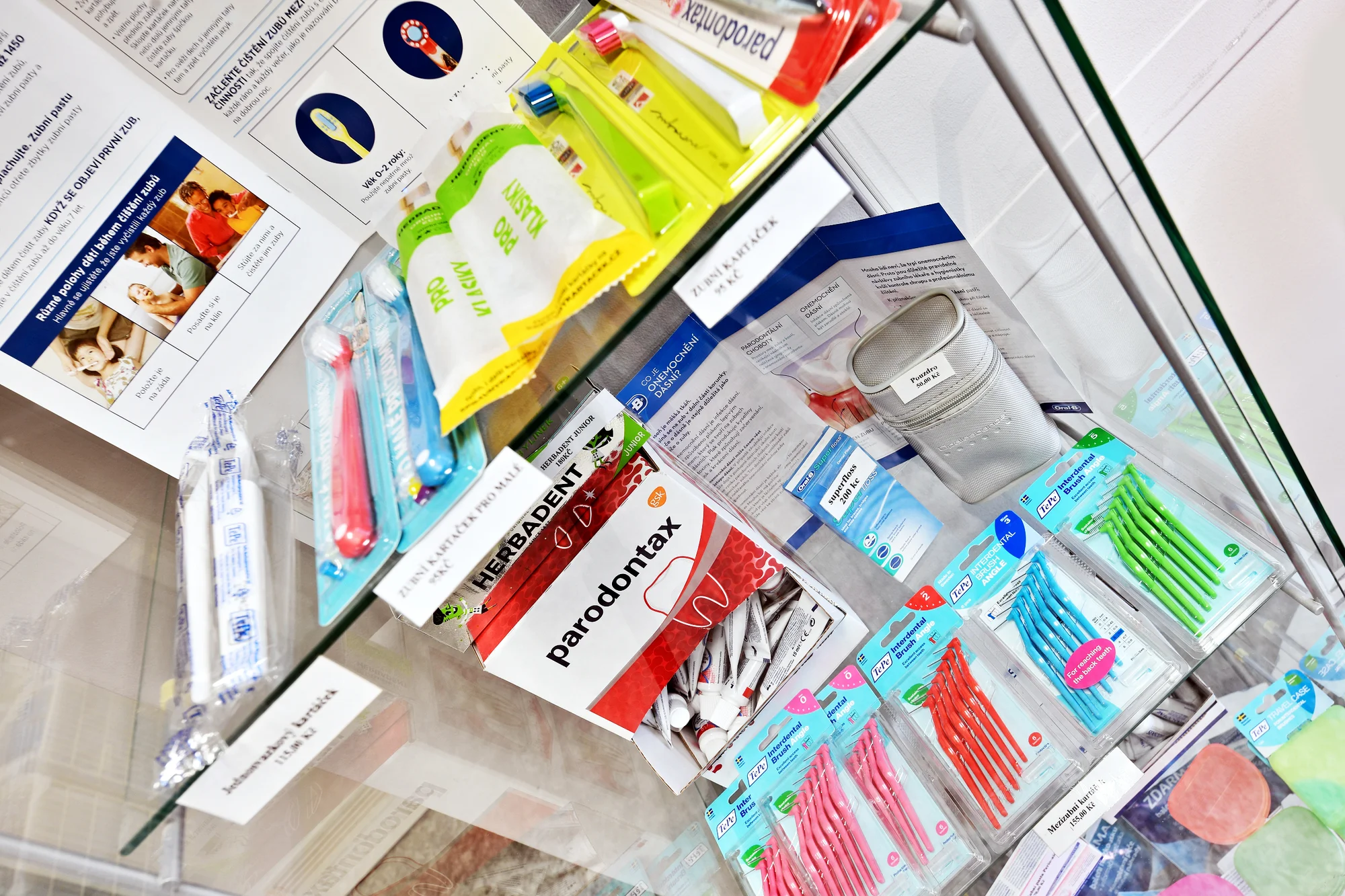 Zářivý úsměv: ordinační bělení zubů - Obrázek 10