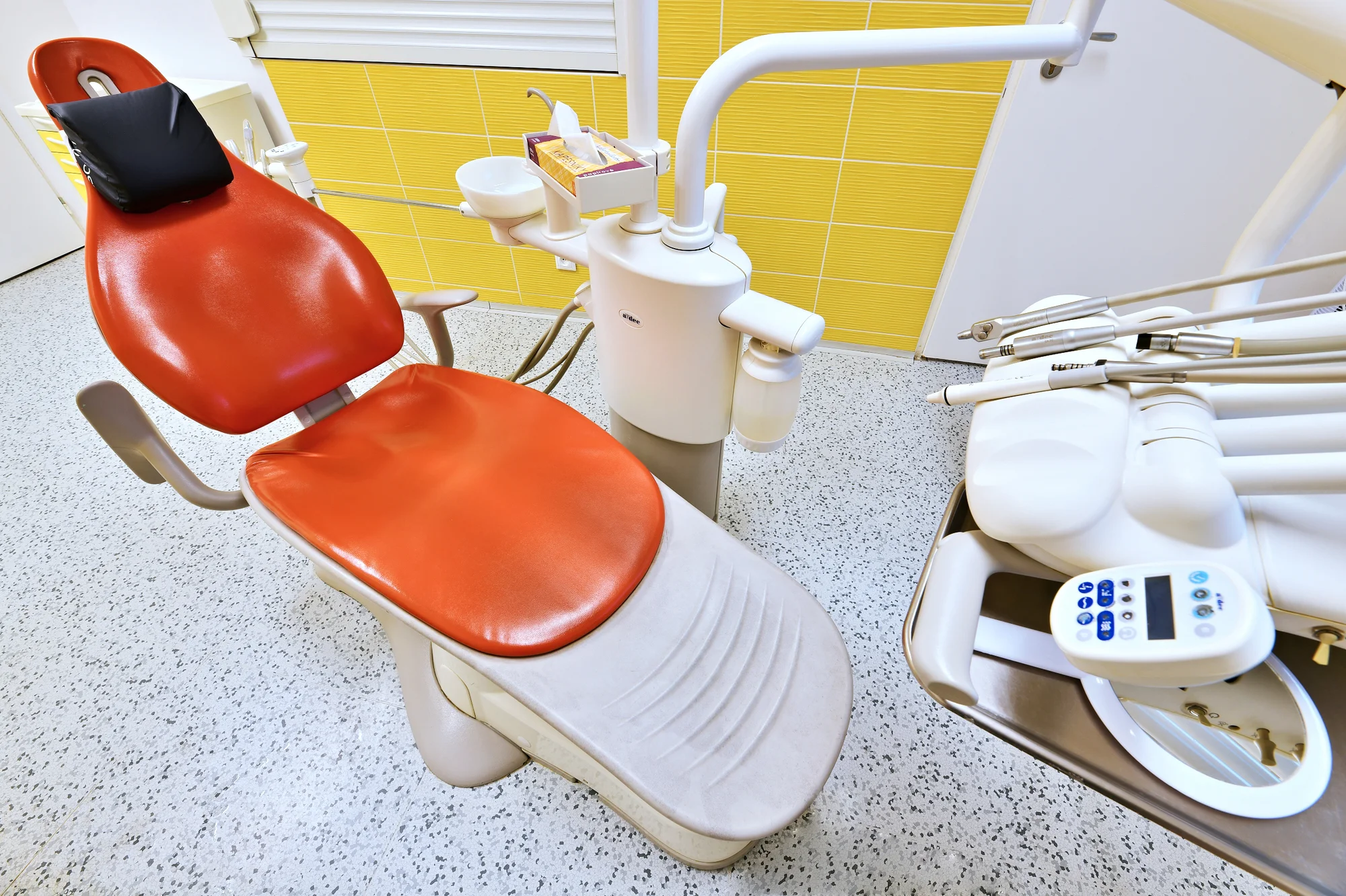 Zářivý úsměv: ordinační bělení zubů - Obrázek 11