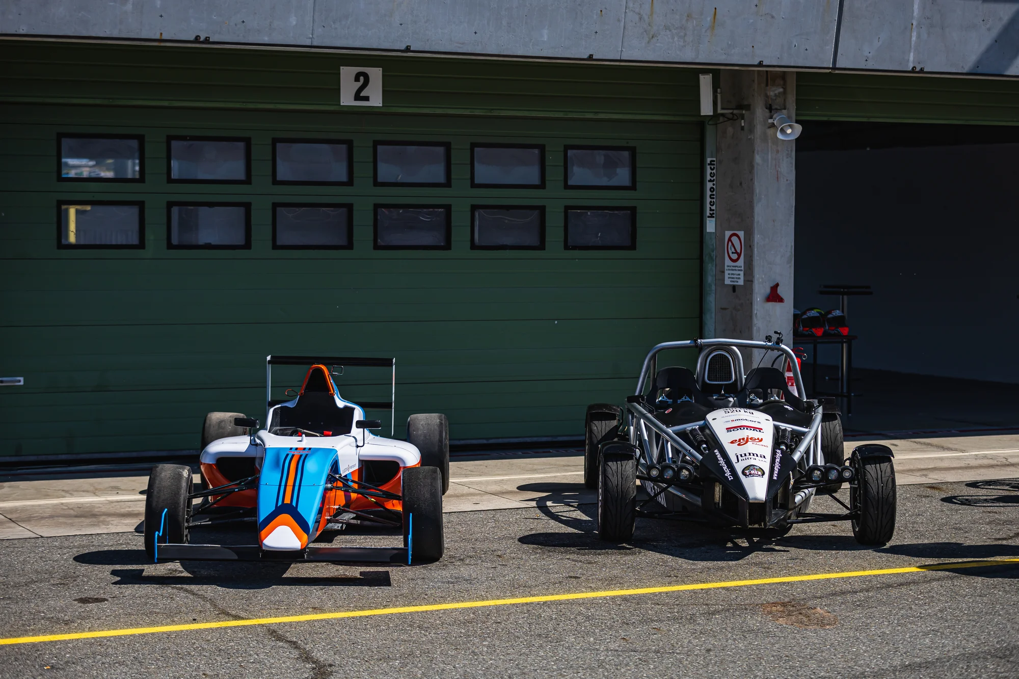 Bláznivá jízda v Ariel atom nebo Formuli F4 - Obrázek 6