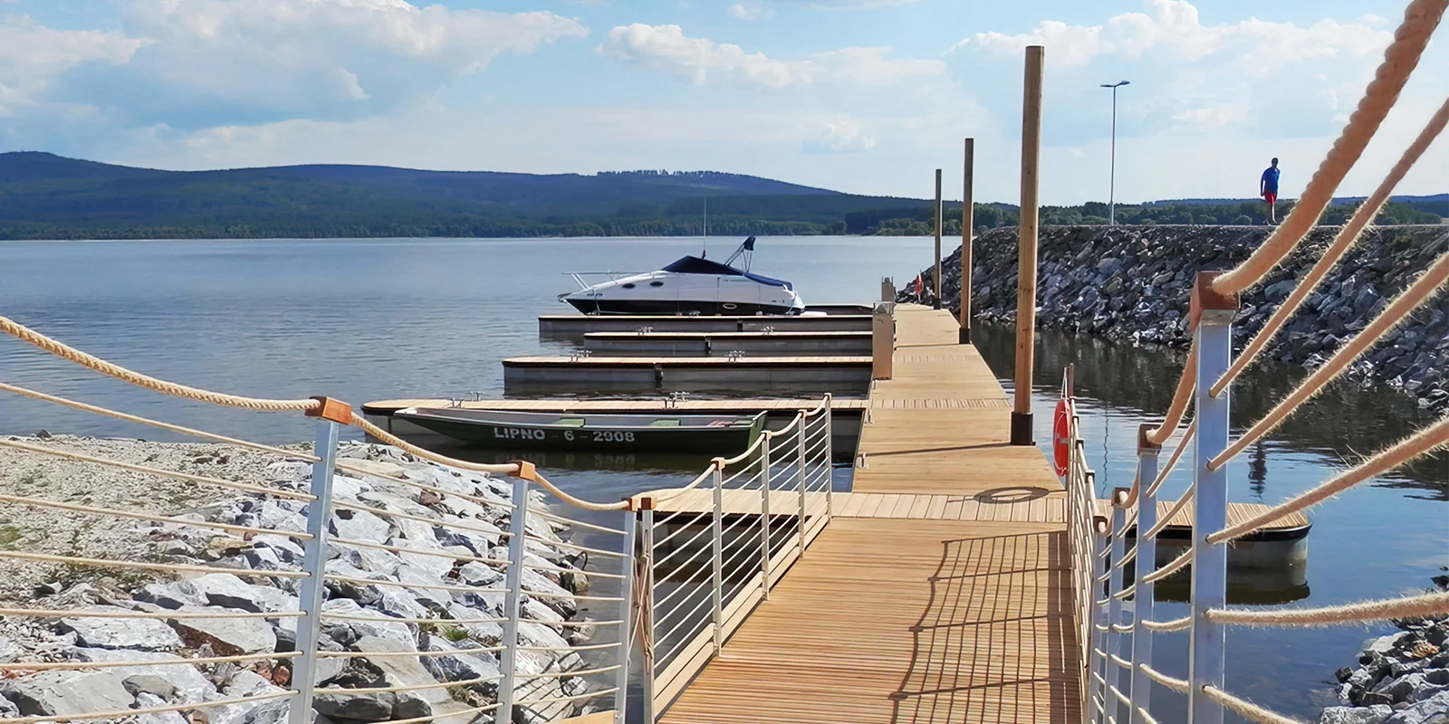 Zapůjčení motorového člunu na Lipně na 1,5 hod. - Obrázek 4