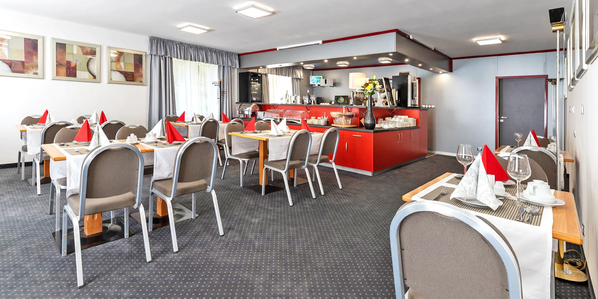 České menu pro dva: polévka, koleno a domácí koláč - Obrázek 3