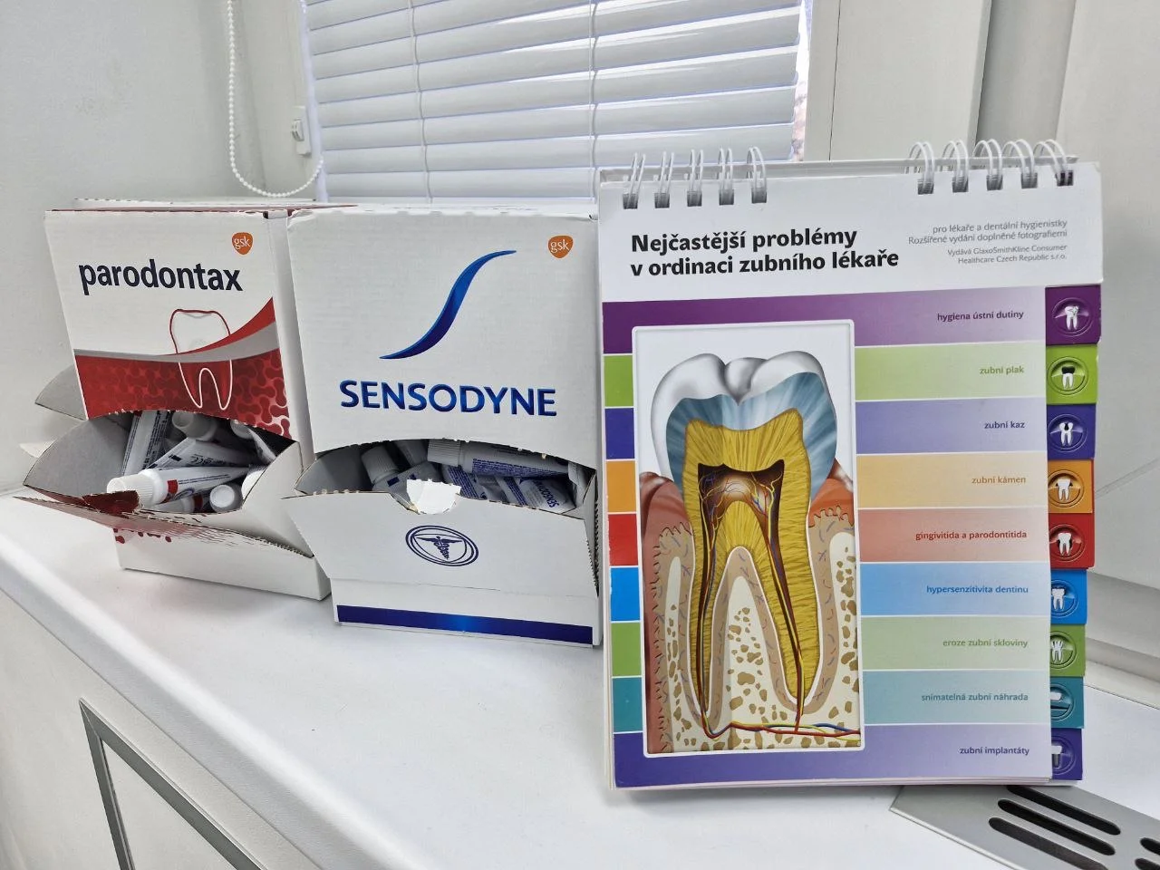 Kompletní dentální hygiena pro dospělé vč. pískování - Obrázek 5