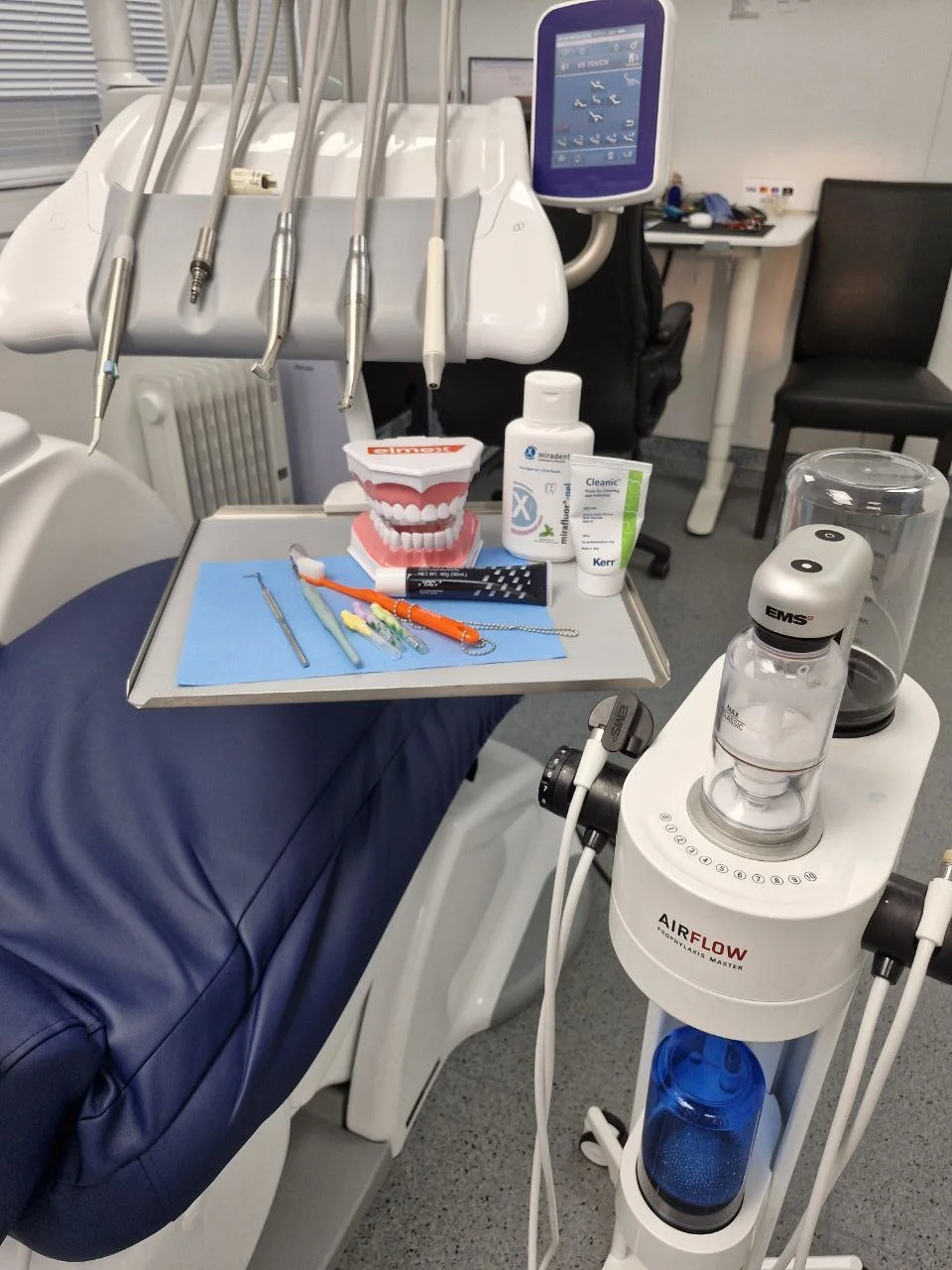 Kompletní dentální hygiena pro dospělé vč. pískování - Obrázek 6