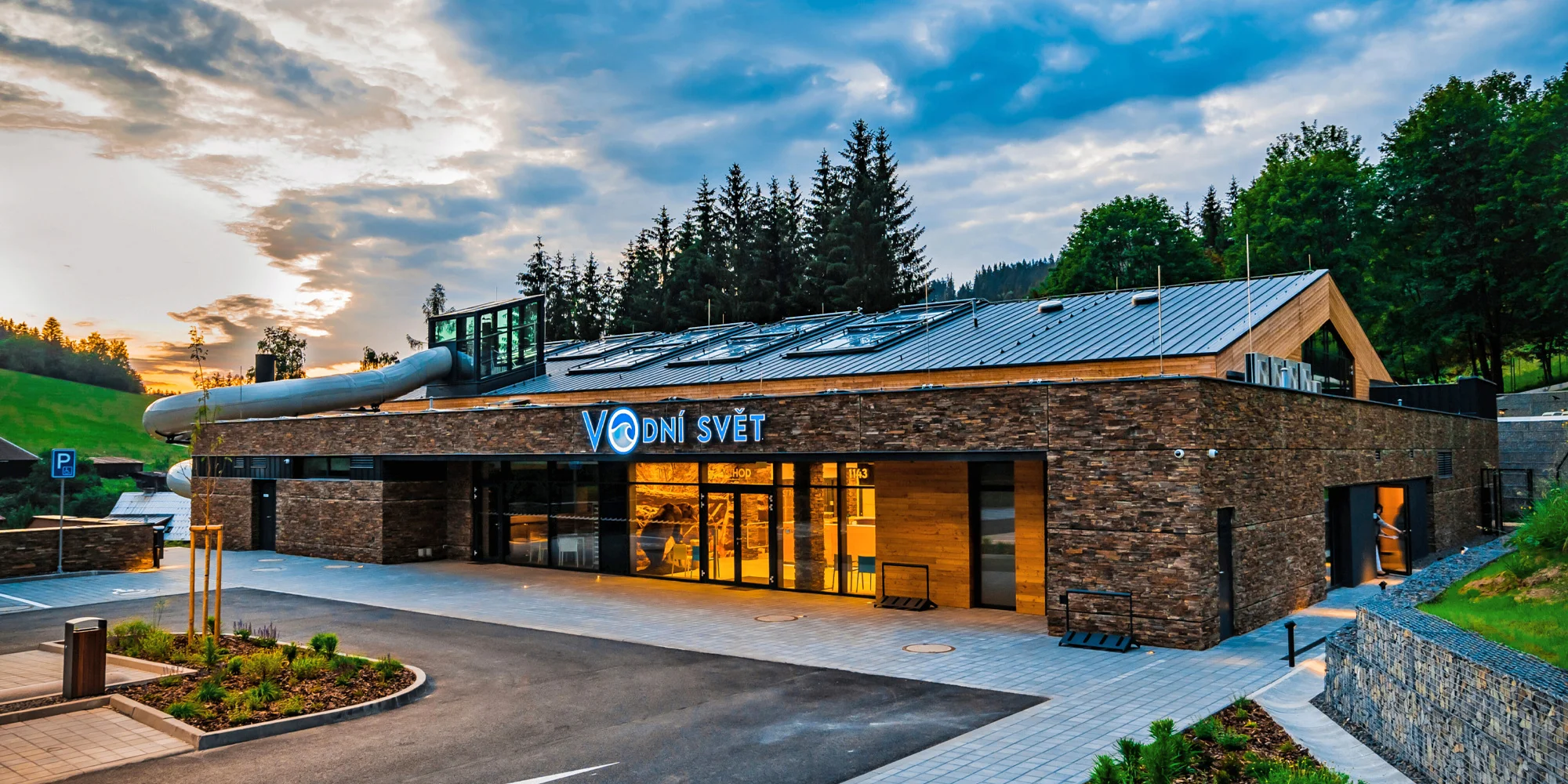 Klasická masáž: partie podle výběru nebo celé tělo - Obrázek 4