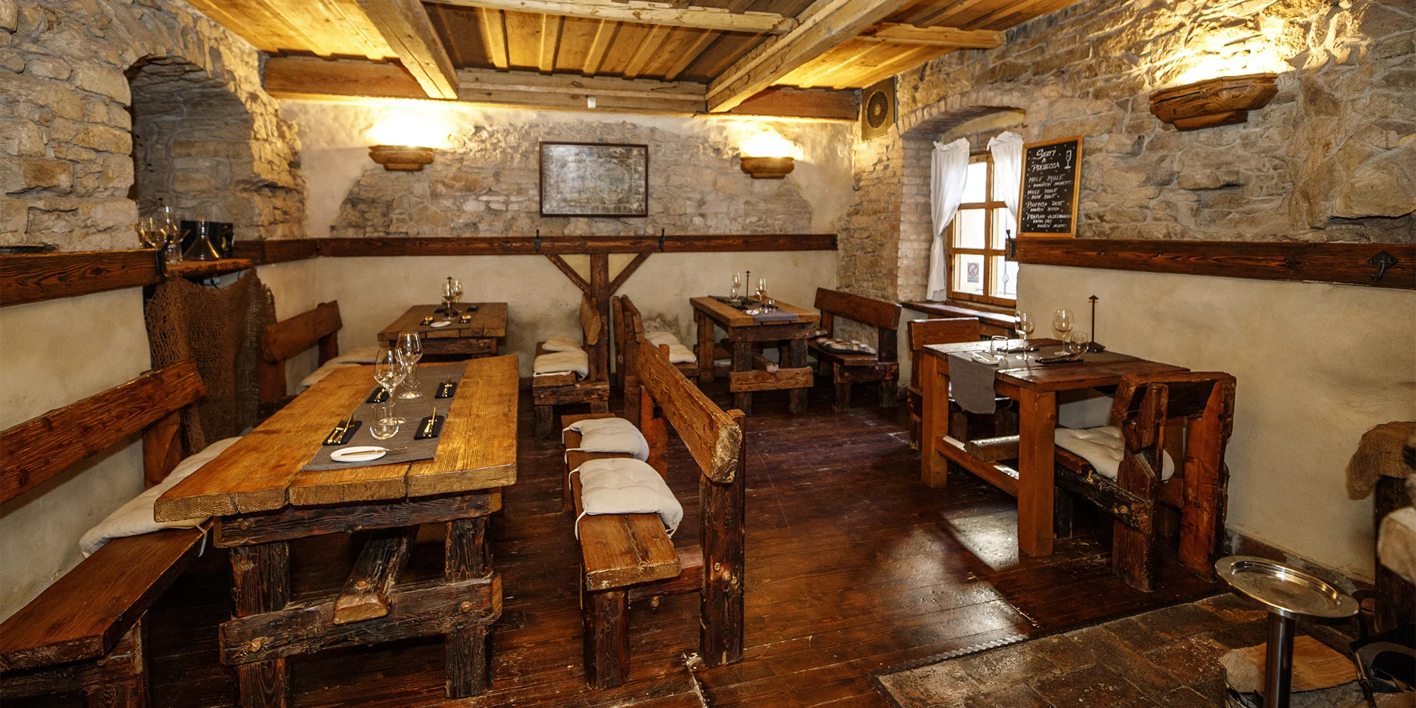 Menu pro dva: tatarák, steak, tiramisu a prosecco - Obrázek 4