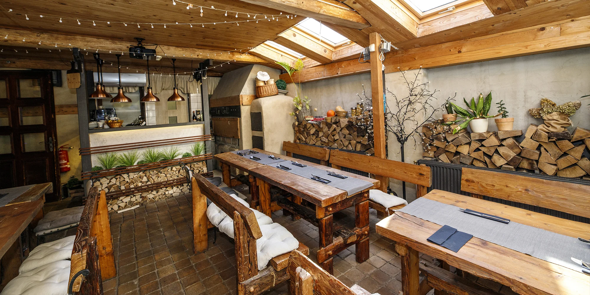 Menu pro dva: tatarák, steak, tiramisu a prosecco - Obrázek 5