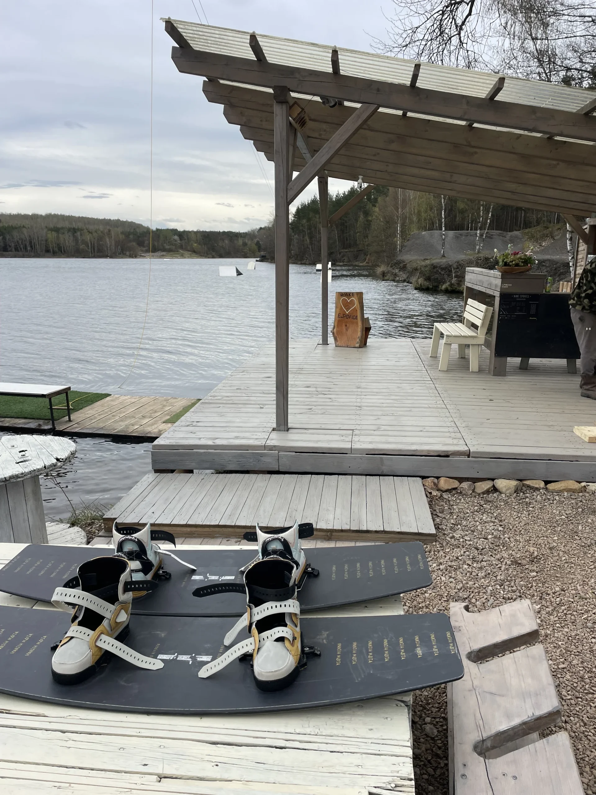 Wakeboarding na 1 hod. vč. vybavení a trenéra: 2-4 os. - Obrázek 11