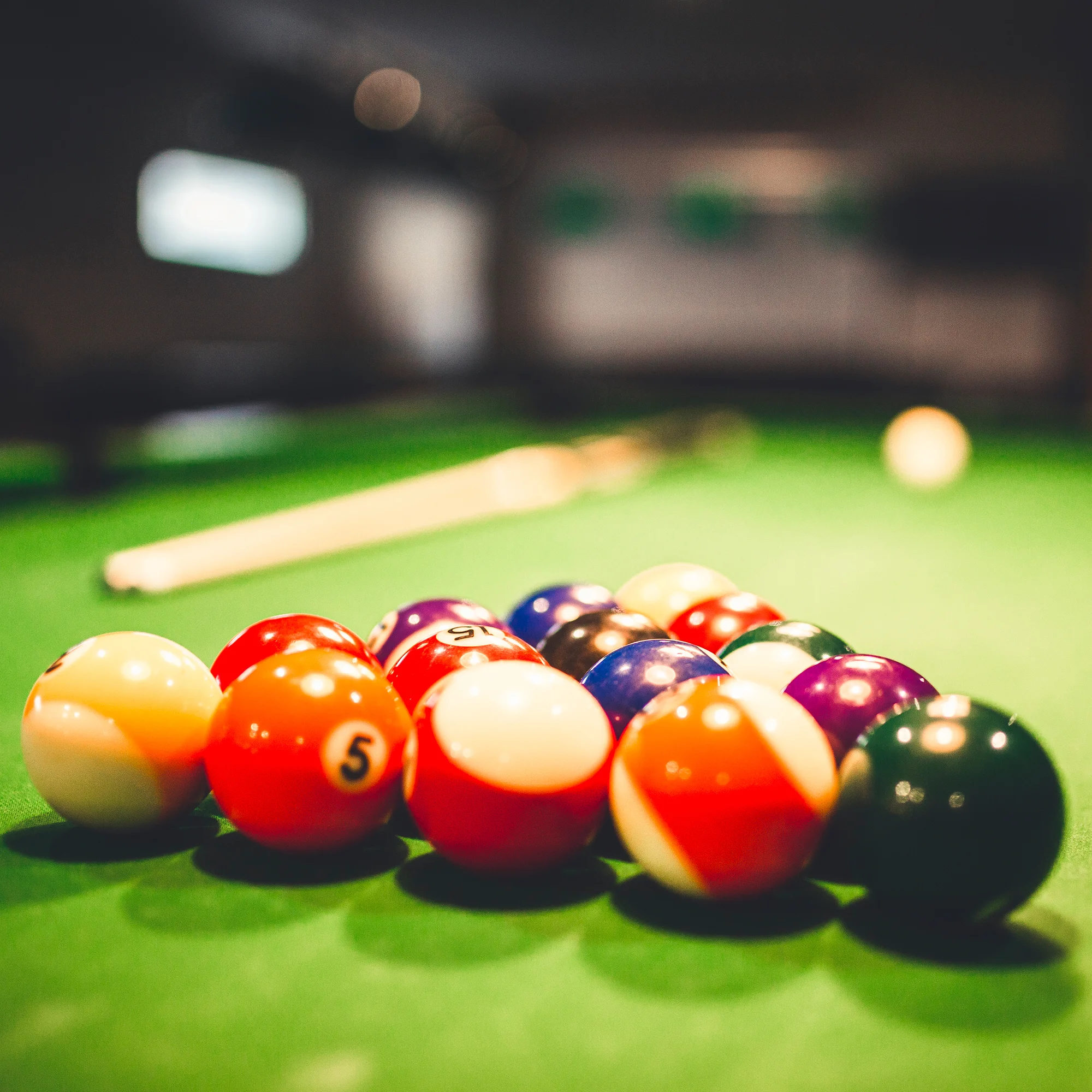 Pivo, kulečník a šipky na hodinu nebo celý večer i lekce s trenérem - Obrázek 2