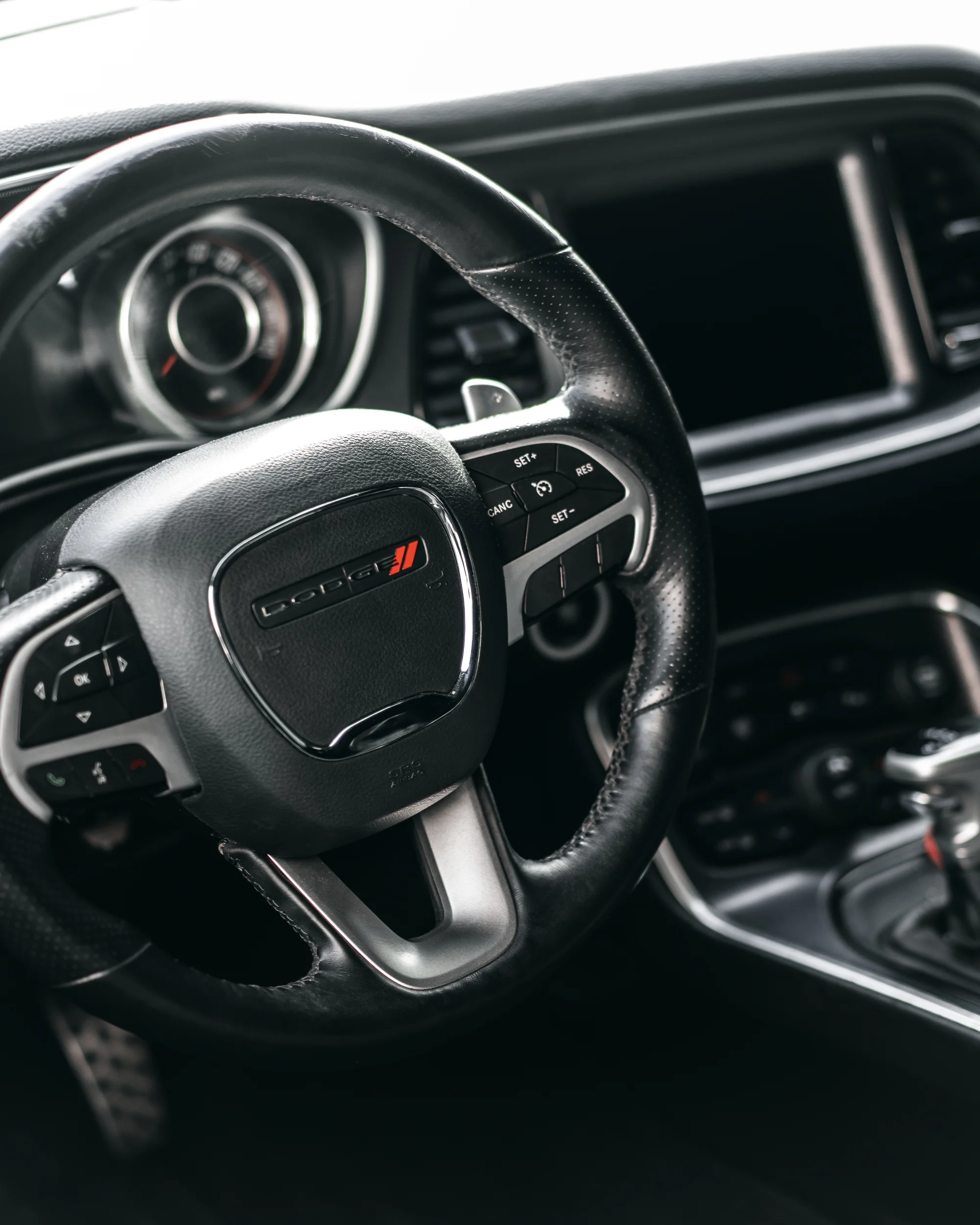 450 koní pod kapotou – Dodge Challenger: 15–50 min. - Obrázek 7