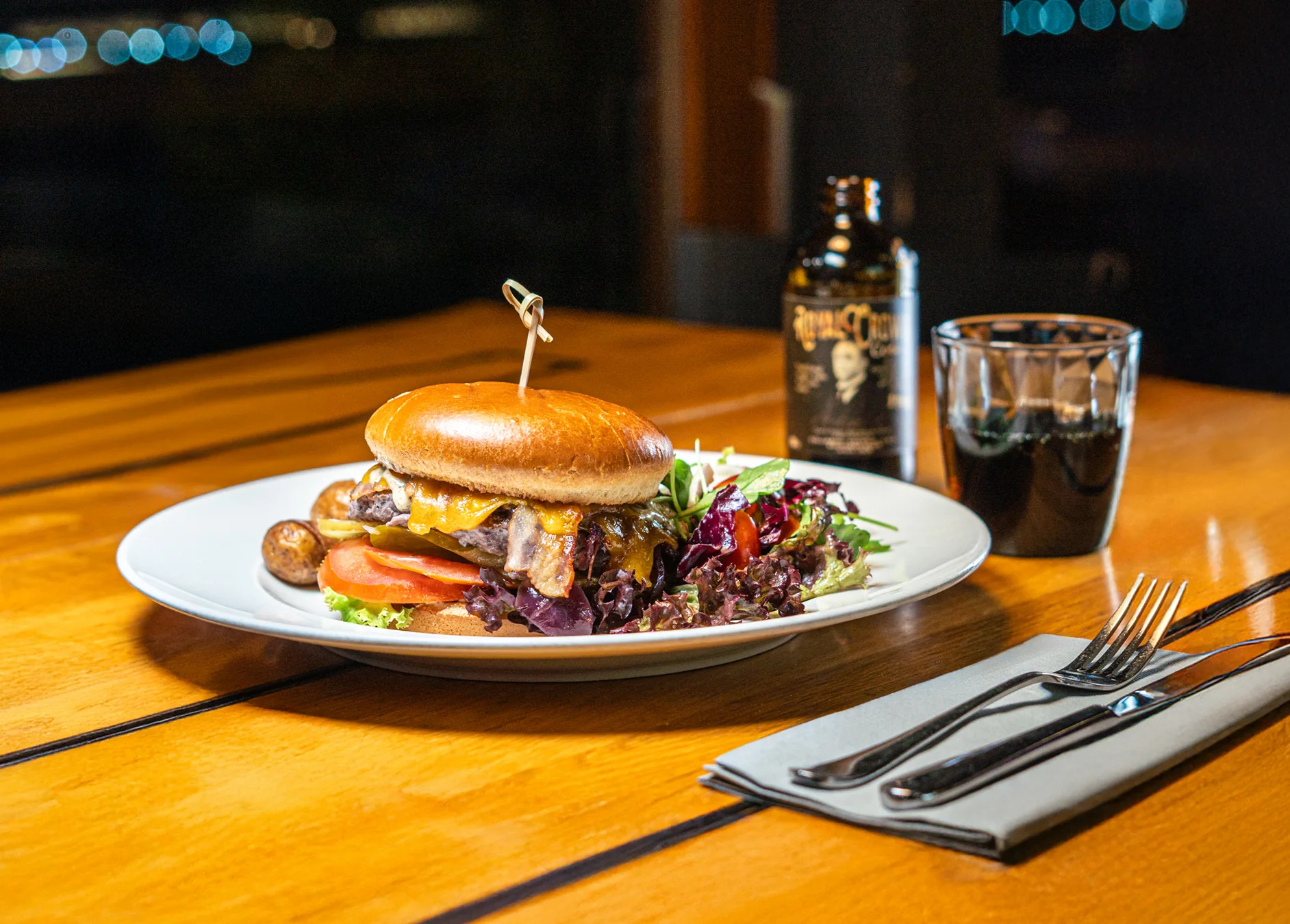 Vstup na Žižkovskou věž a hovězí burger v Miminoo - Obrázek 11