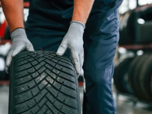 Pneuservis: přehození či přezutí kol i laserová geometrie