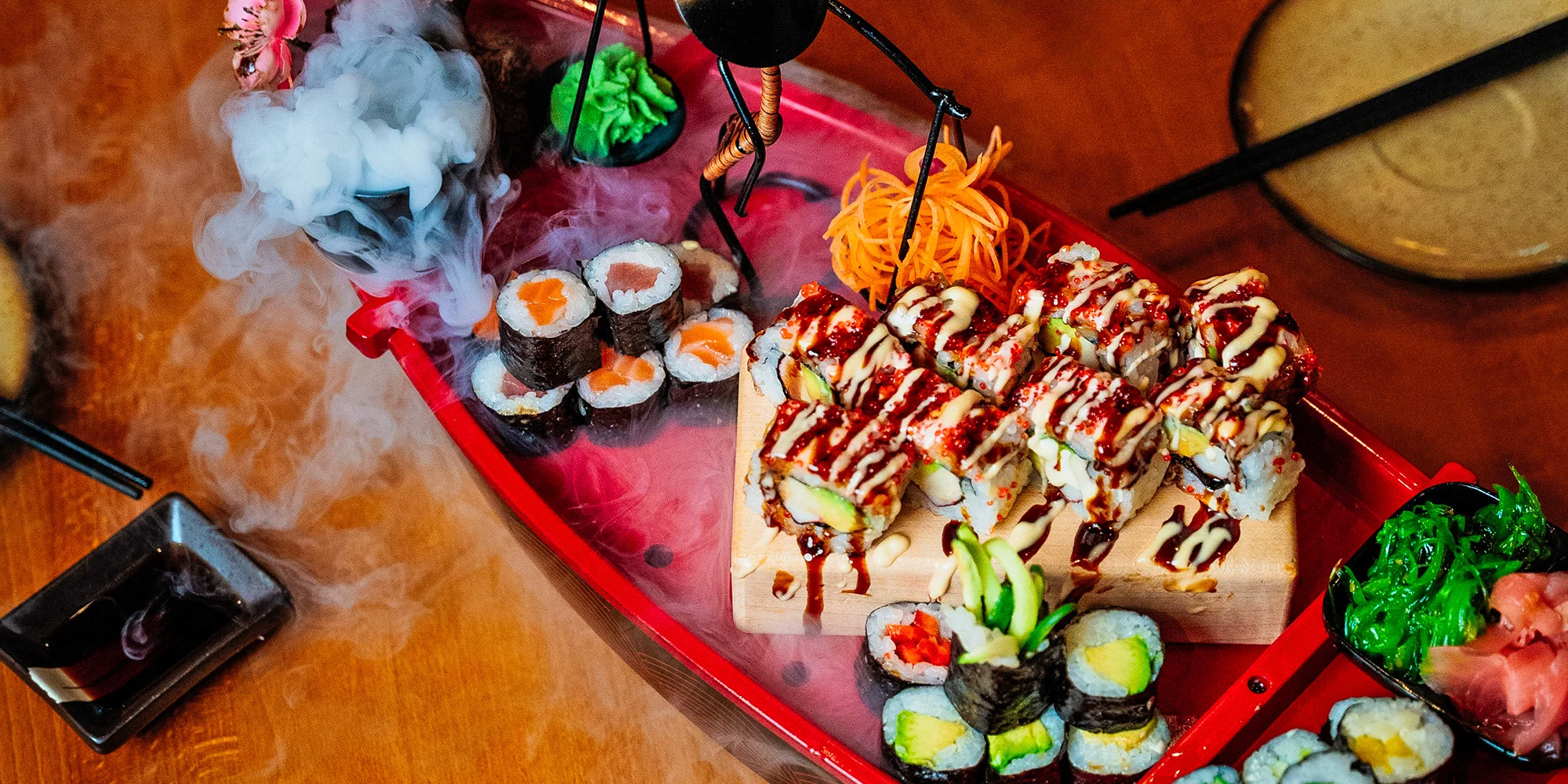 Set 34 či 54 ks sushi: maki i nigiri na suchém ledu