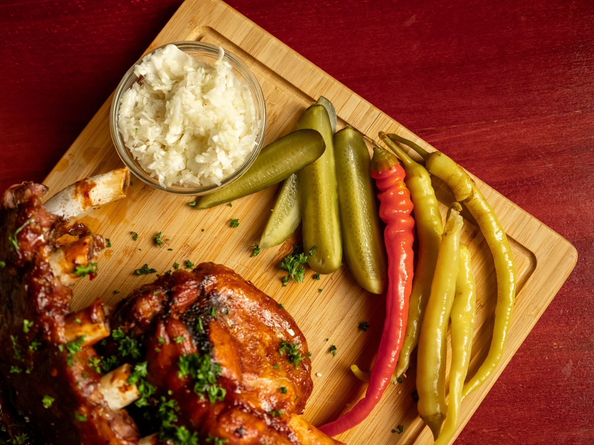 Prkno plné masa o váze 2,25 kg a spousta příloh - Obrázek 9