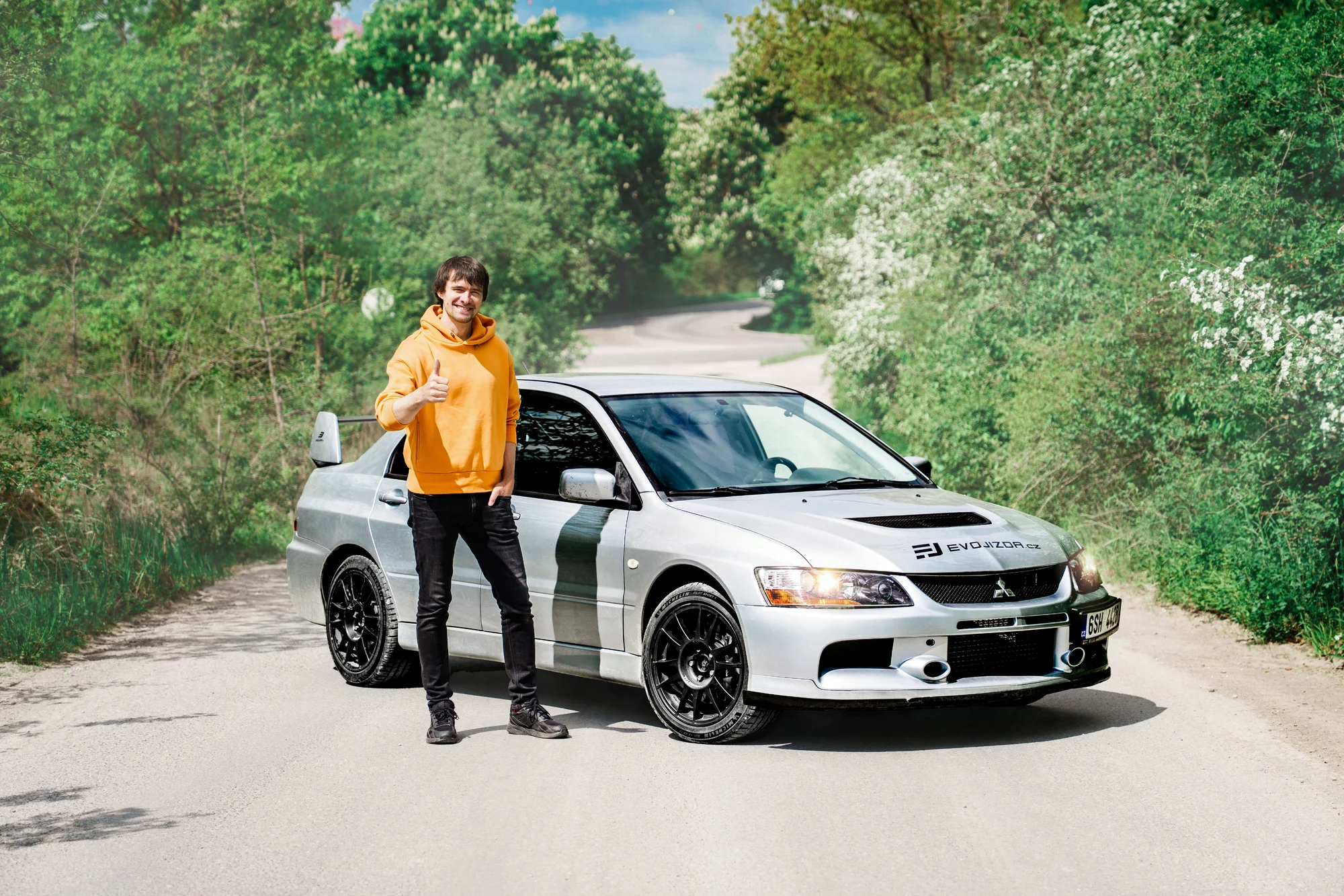 Ostrá jízda s rally jezdcem v Mitsubishi Lancer EVO IX - Obrázek 3