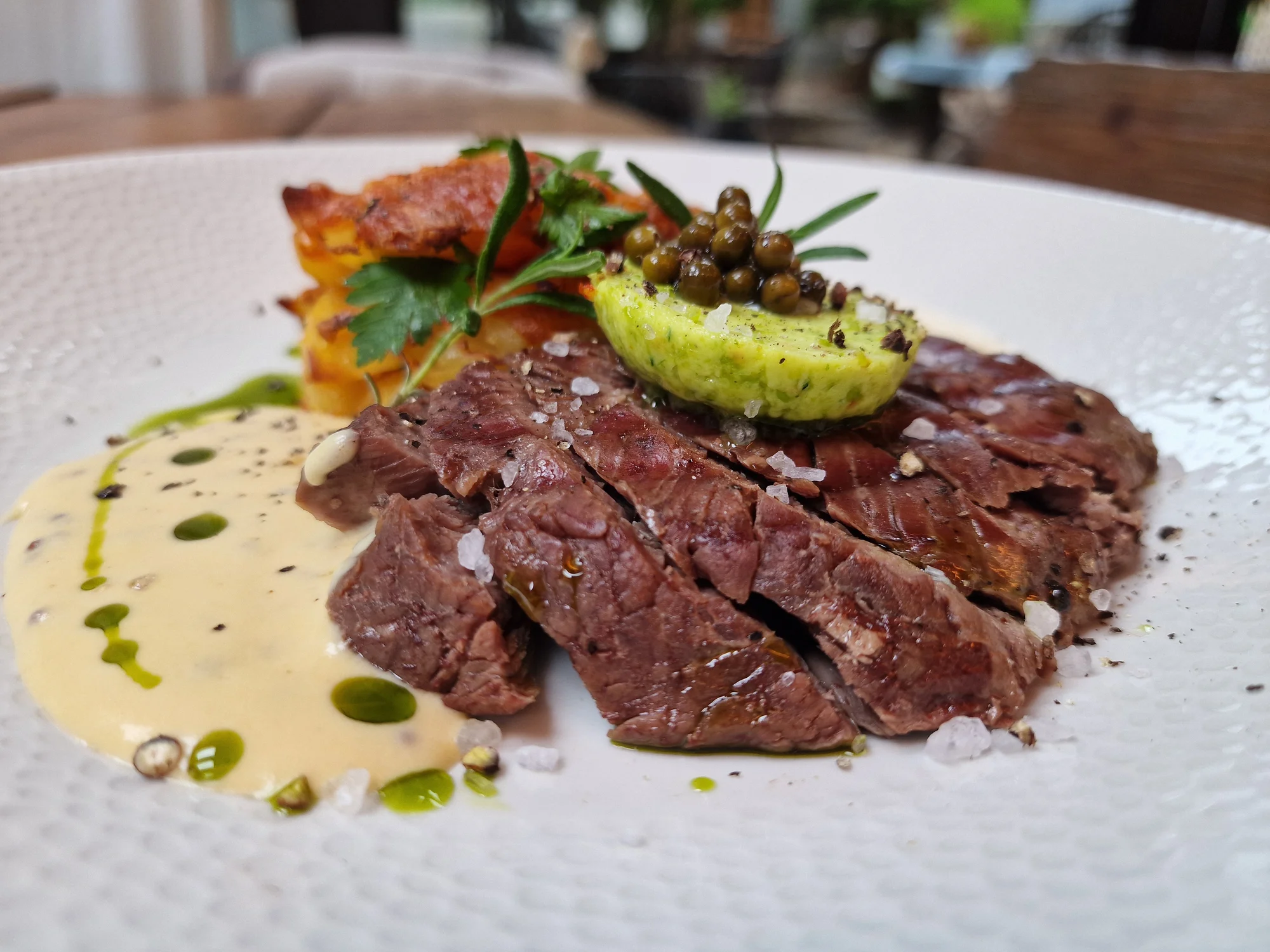 Menu pro dva: tatarák, steak, tiramisu a prosecco - Obrázek 8