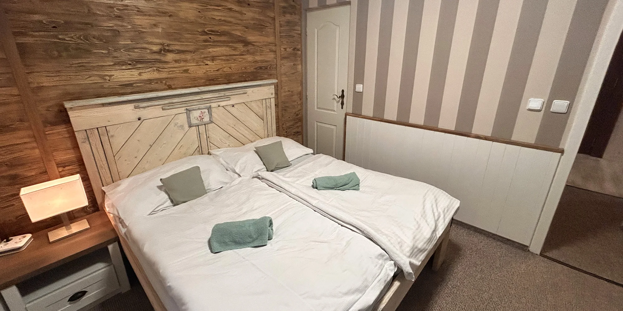 Pec pod Sněžkou s jídlem, saunou i tenisem - Obrázek 3