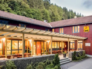 Pobyt ve Štýrských Alpách s polopenzí a saunami