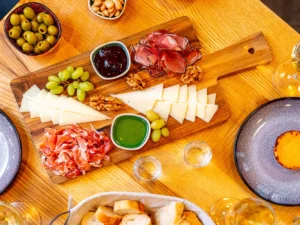 Degustační španělské tapas menu pro dva vč. vína