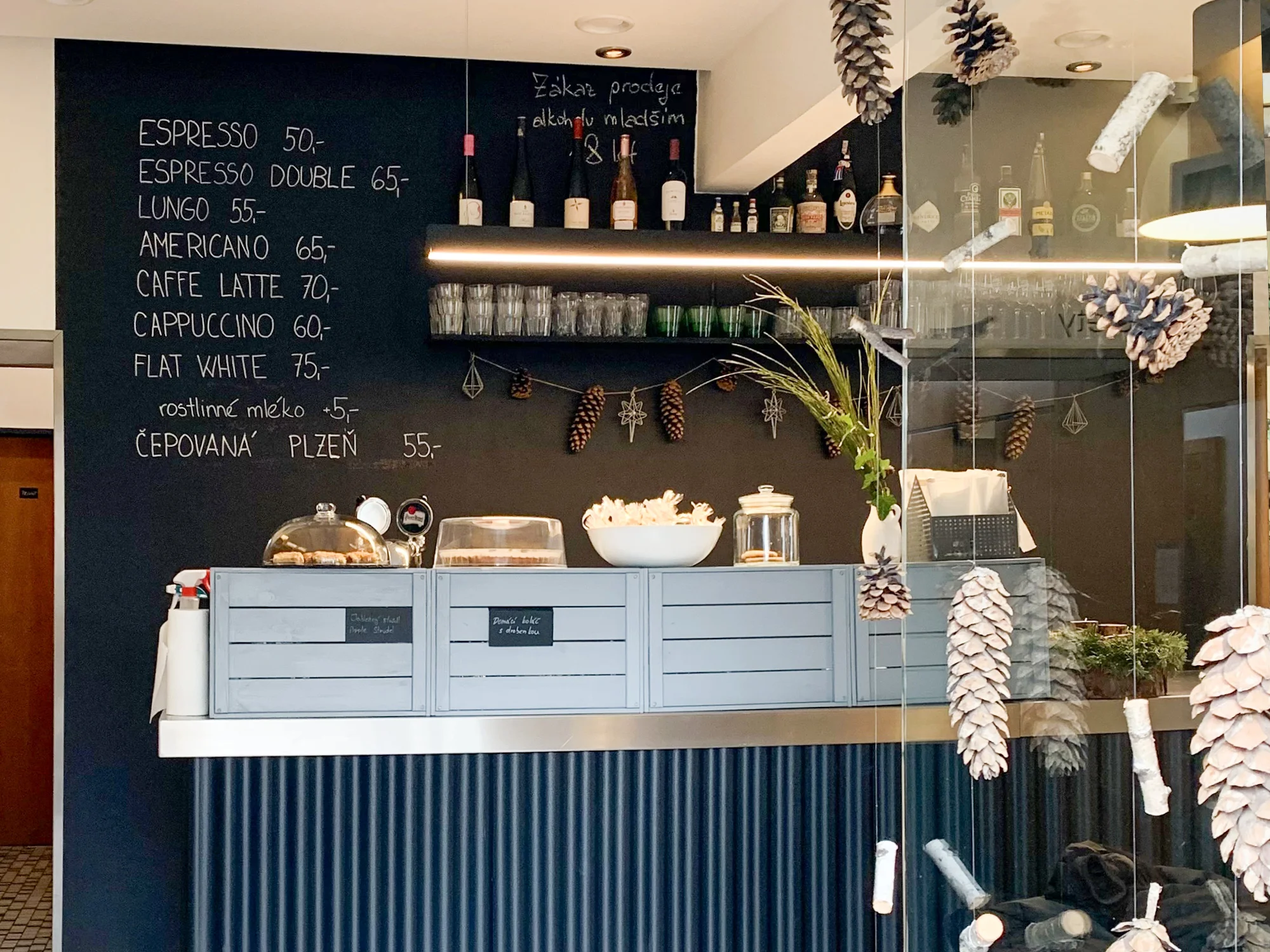 Snídaně a káva dle výběru v kavárně na Vyšehradě - Obrázek 4