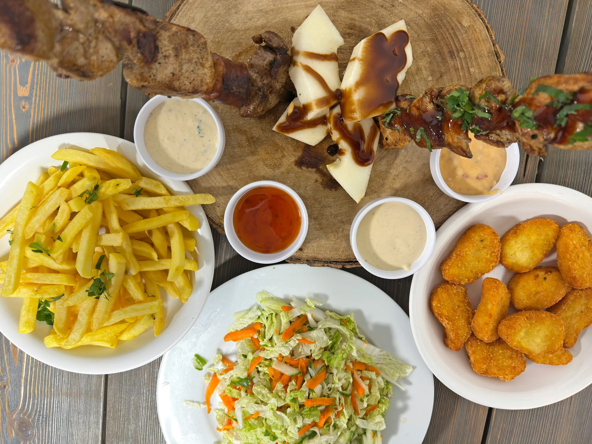 Meče s grilovaným masem i přílohy a omáčky pro dva - Obrázek 4