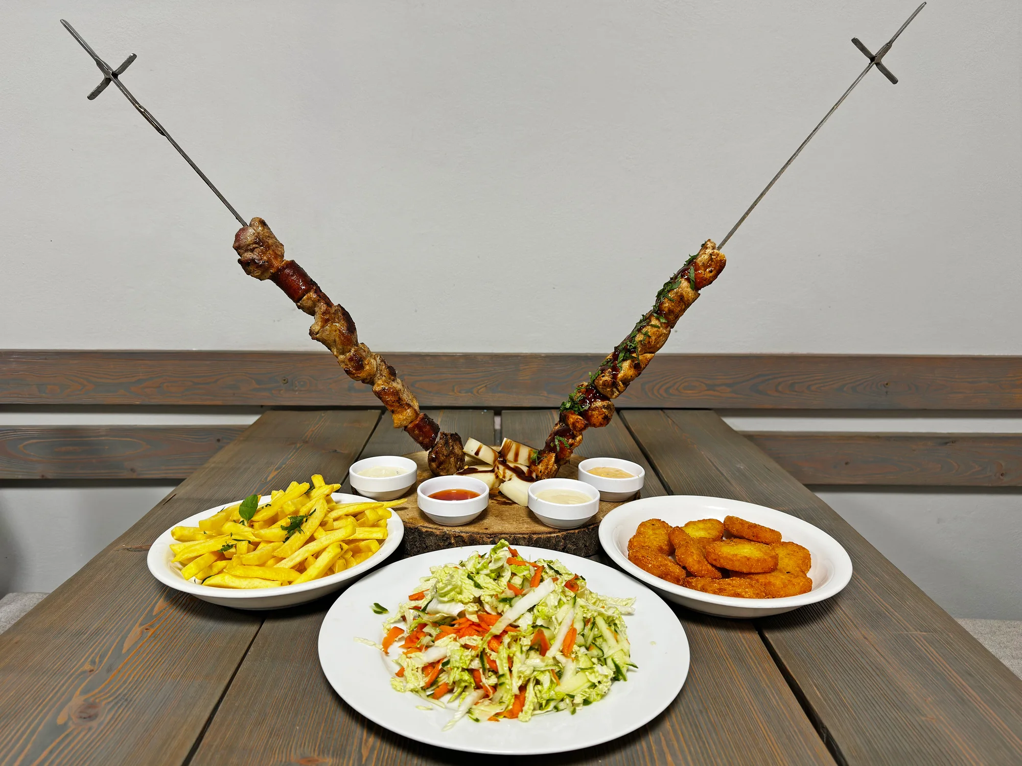 Meče s grilovaným masem i přílohy a omáčky pro dva - Obrázek 5