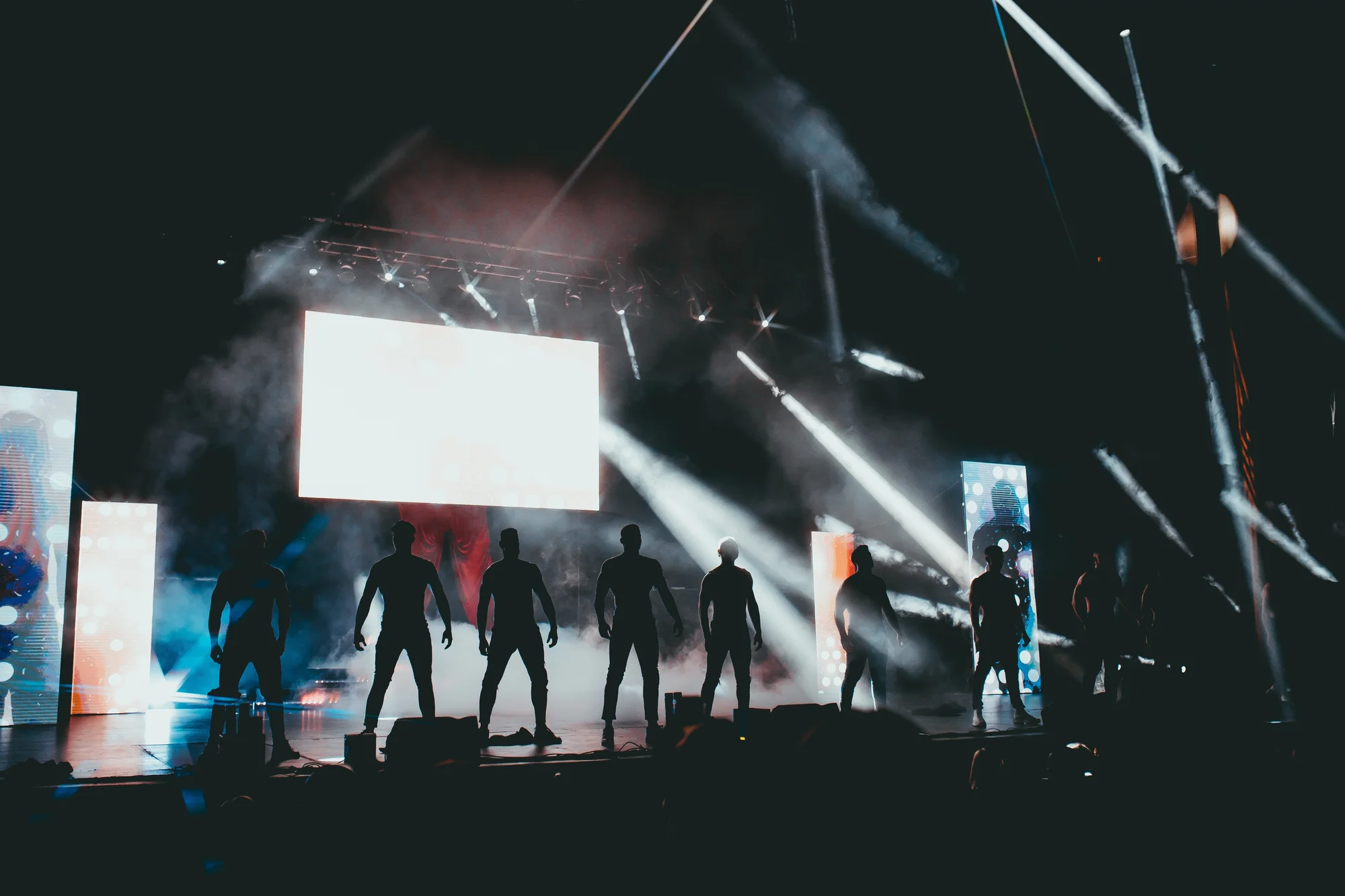 Žhavá 90min. show pánské taneční skupiny v Liberci - Obrázek 7