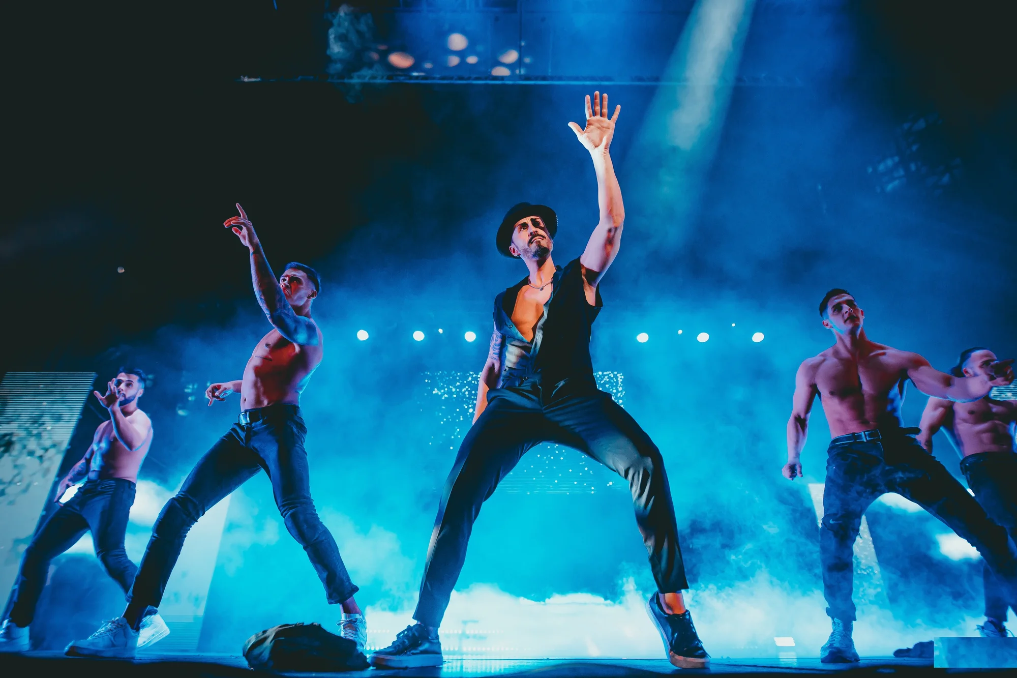 Žhavá 90min. show pánské taneční skupiny v Liberci - Obrázek 3