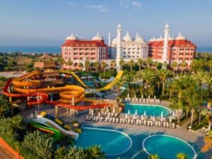 Turecko: v 5* hotelu Royal Taj Mahal