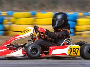 20 min. jízdy v závodní motokáře pro jednoho