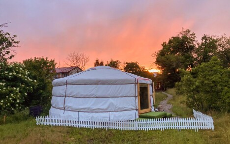 Romantický pobyt u Liptova v originální Jurtě pod Kriváňom s finskou saunou, ohništěm + uvítací balíček - Obrázek 5