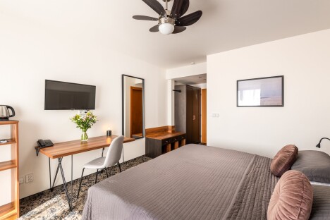 Praha blízko zastávky metra a jen 15 minut od zoo v Hotelu Troja **** s welcome drinkem a snídaněmi - Obrázek 6