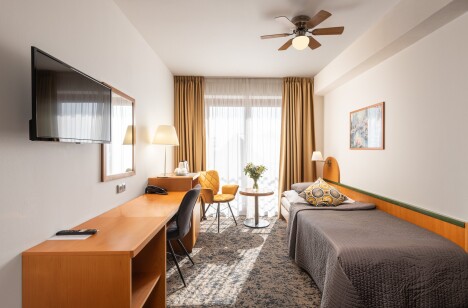 Praha blízko zastávky metra a jen 15 minut od zoo v Hotelu Troja **** s welcome drinkem a snídaněmi - Obrázek 5