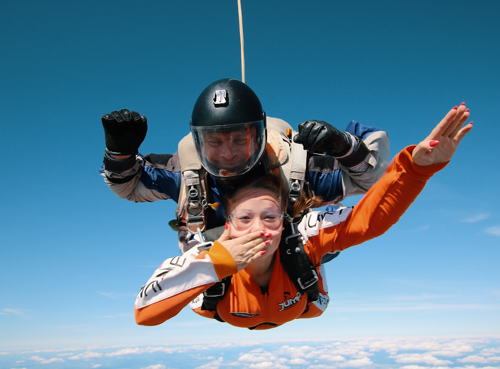 Tandemový seskok Vyškov ze 3000 m