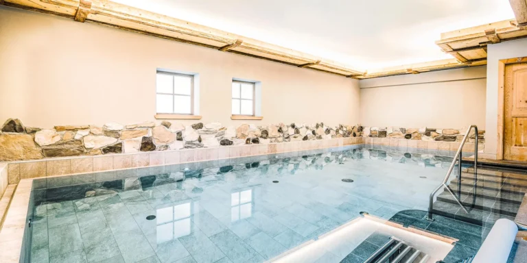 Italské Alpy: 4* hotel s polopenzí, neomezeným wellness a kartou výhod