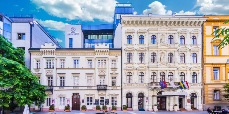 Pobyt v srdci Budapešti v elegantním 4* hotelu se střešní terasou s panoramatickým výhledem