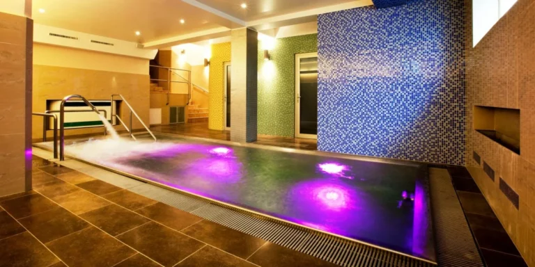 Odpočinek v Praze pro dva: hotel se snídaní a privátním wellness, 2 km od O2 areny
