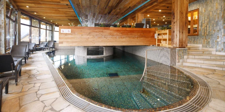 Dovolená v centru Špindlerova Mlýna: polopenze a neomezený relax ve wellness