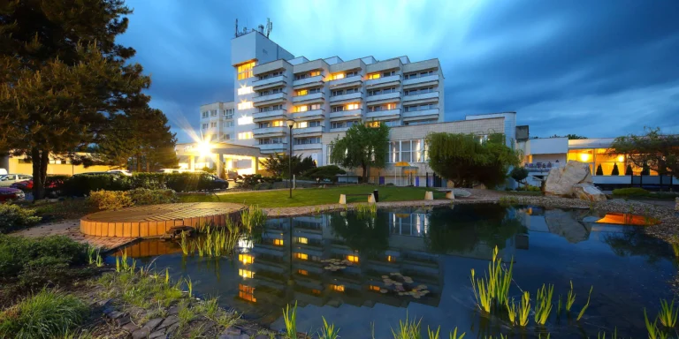 Jedinečný hotel Hviezda*** s bazénem, wellness a procedurami