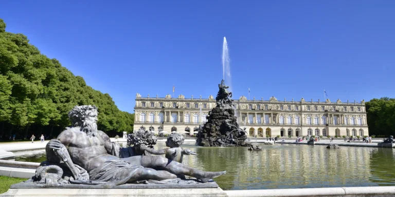 Nejkrásnější zámek šíleného Ludvíka – Herrenchiemsee a Salzburg
