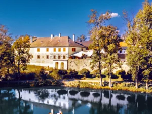 4* pobyt v historickém areálu v Letohradu: snídaně či polopenze i balíčky s wellness