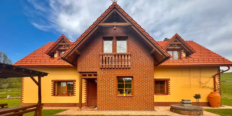Pobyt v Trutnově: plně vybavené apartmány až pro 10 osob, parkování zdarma