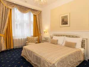 Pobyt v 5* hotelu v centru Prahy se snídaní či polopenzí a welcome drinkem
