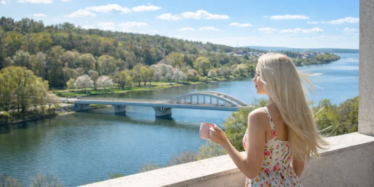 Odpočinek ve 4* hotelu v Piešťanech s neomezeným vstupem do bazénu, masáží a polopenzí
