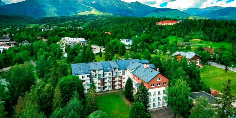Pobyt v prostorných apartmánech v Tatranské Lomnici i se soukromým wellness